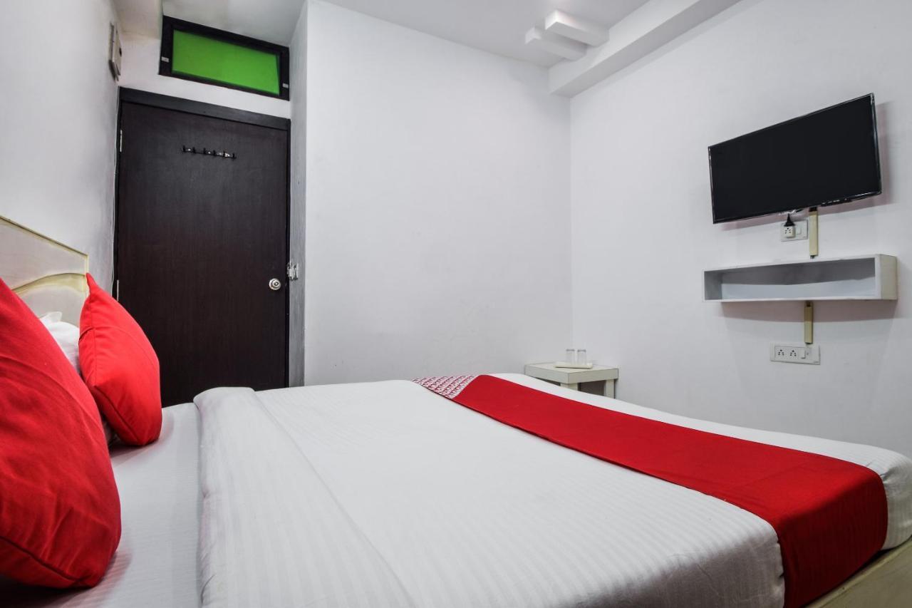 Oyo 23296 Hotel Quality Time Udaipur Exteriör bild
